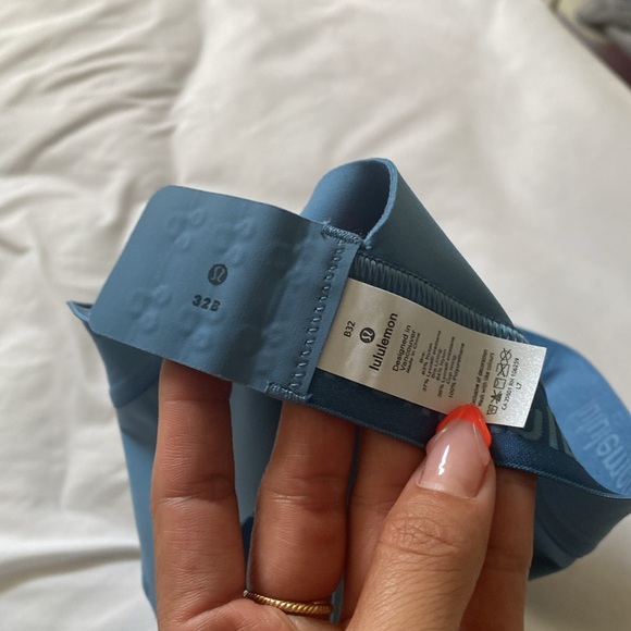 Lululemon Sports Beach (32B) - Picture 5 of 5